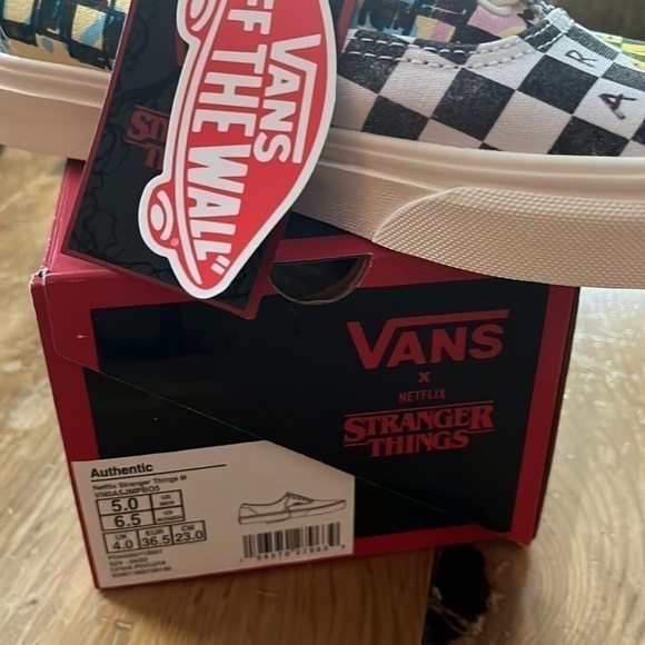 NWT & Box Vans X Stranger Things Authentic Multi/Marshmallow 5 Men 6.5 Women - Picture 16 of 16